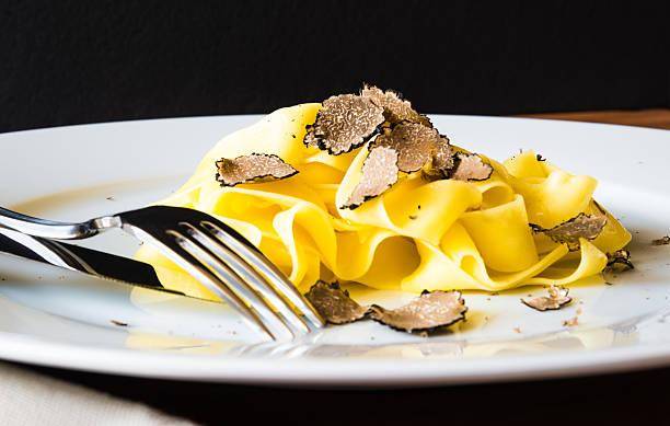 Tagliatelle al tartufo per 4 persone